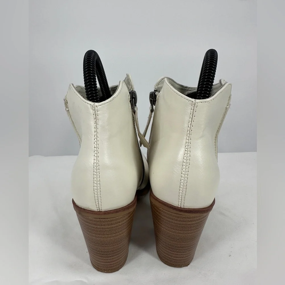 MIA | Women’s 5 Barby Cream Faux Leather Ankle Boots